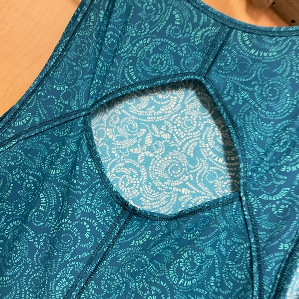 Lululemon - Picture 5 of 6